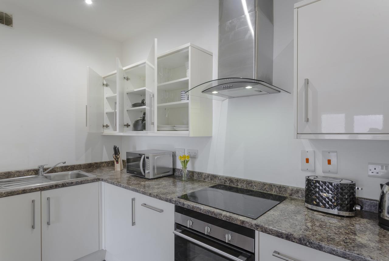 1 Bed Apt Sleeps 4 Luton  Eksteriør bilde